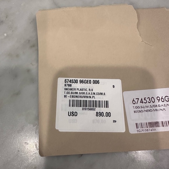 Men’s Gucci sneakers - Picture 3 of 4